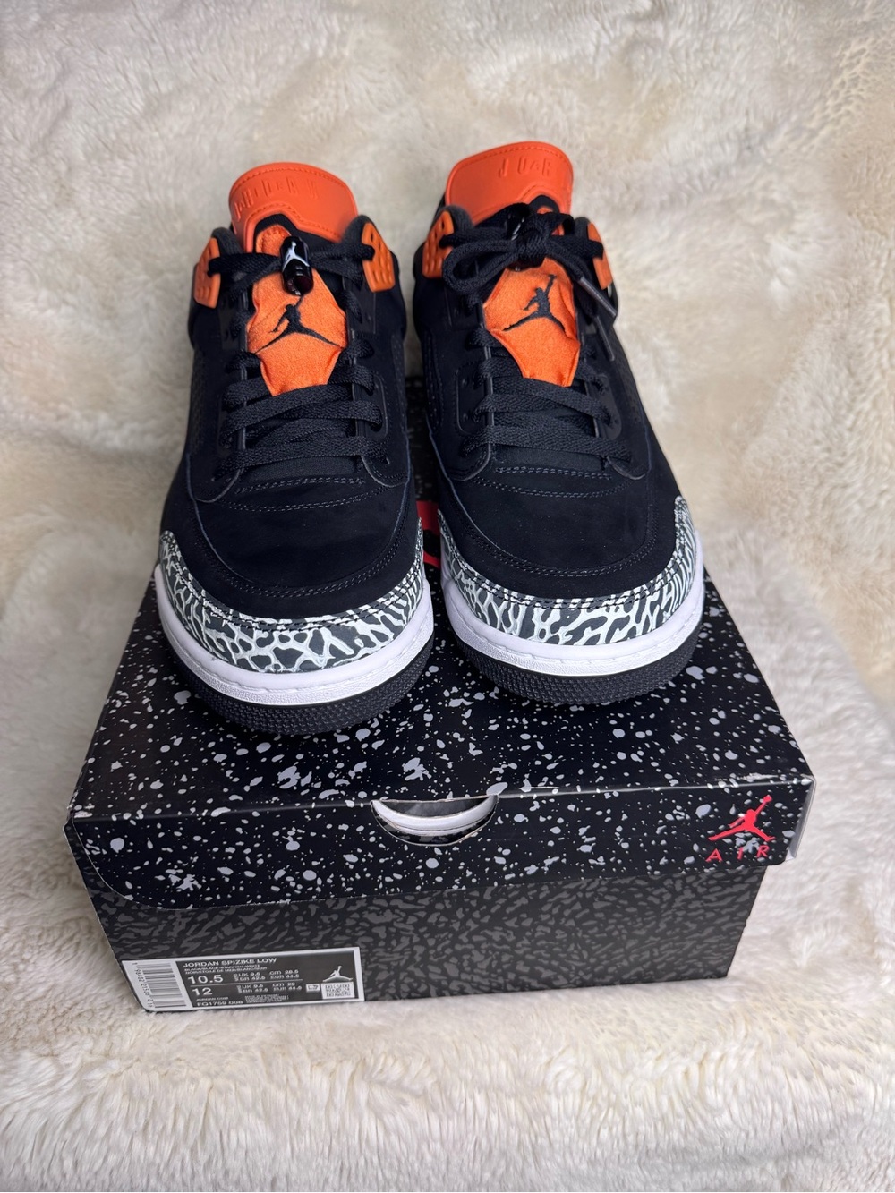 NWB-Air Jordan Spizike low- Men’s size 10.5 - Picture 3 of 4